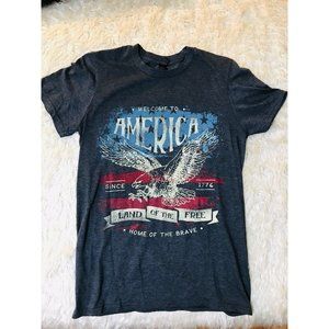 Anvil Women’s T-shirt “Welcome To America” size S